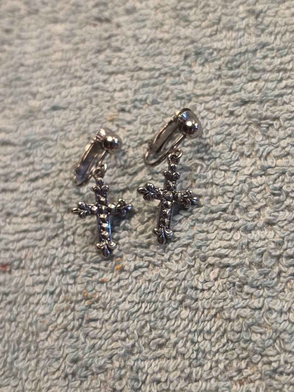 Gothic Cross Clip On Earrings Rhinestone Silver Dangle Y2K Punk Emo Alt Grunge